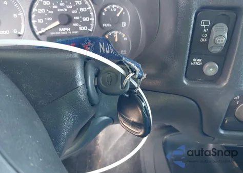 2004 Chevrolet Blazer Ls from USA, damaged, VIN 1GNCT18X64K131835